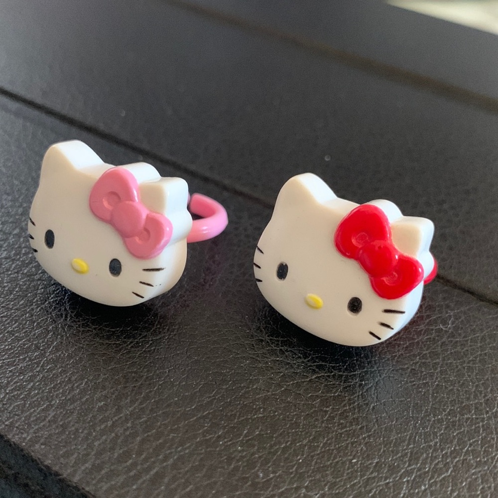 Vintage 2 Hello Kitty Stamp Rings